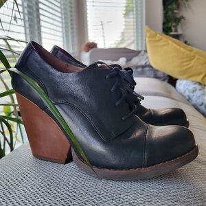 Kork-Ease Black and Brown Heeled Shoes
